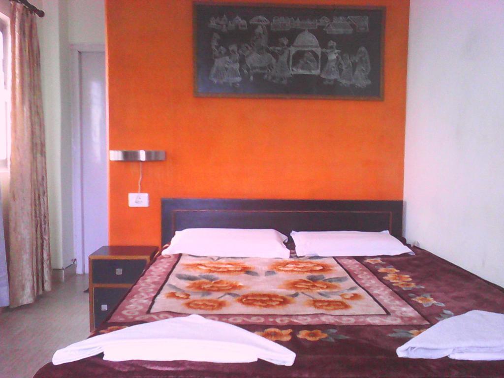 Leela Guest House Varanasi Ngoại thất bức ảnh