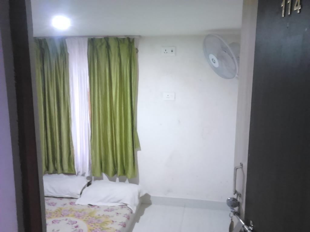 Leela Guest House Varanasi Phòng bức ảnh