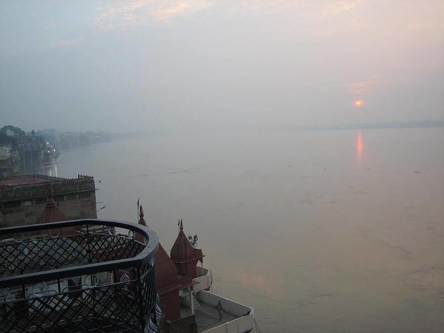 Leela Guest House Varanasi Ngoại thất bức ảnh
