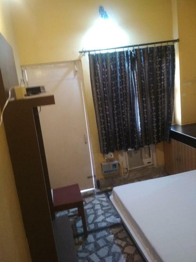 Leela Guest House Varanasi Ngoại thất bức ảnh