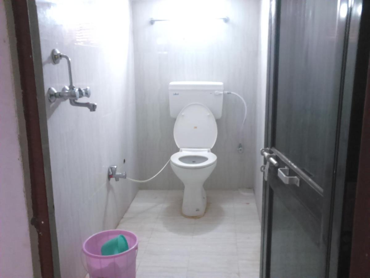 Leela Guest House Varanasi Ngoại thất bức ảnh